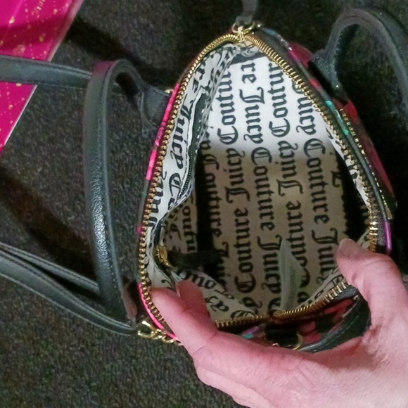 Juicy Couture purses. 042 - Picture 15 of 15